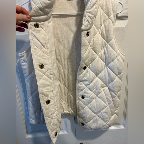 Carve Designs Puffer Vest, Size S - Picture 3 of 10